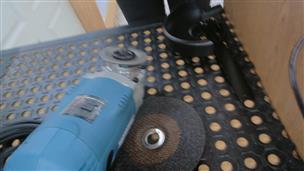 Makita GA7021 7 Angle Grinder, with AC/DC Switch - Power Angle